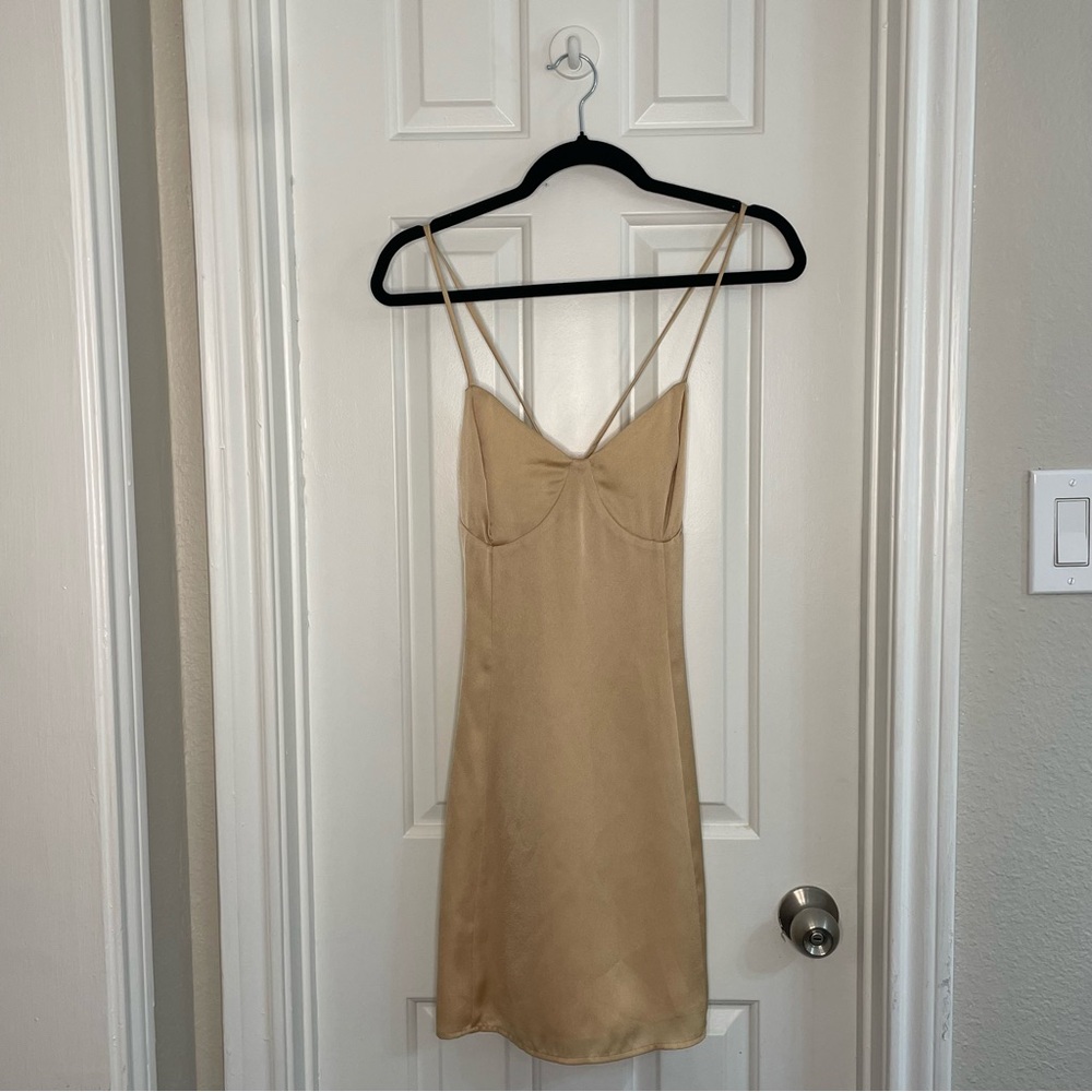 TJD Here Comes The Sun Mini Dress in Gold Size M NEW - Picture 4 of 13